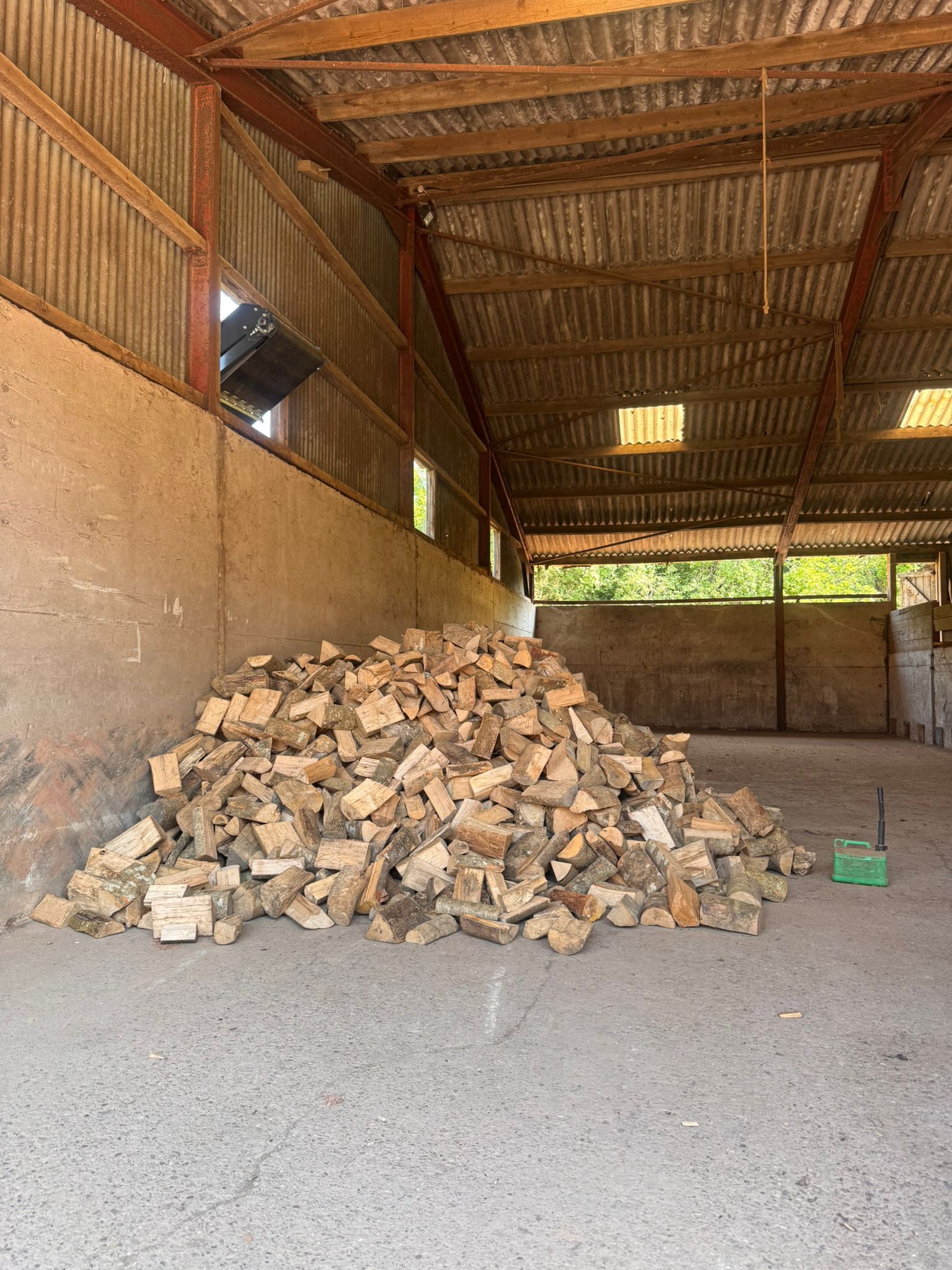 5 cubic metres of hardwood logs